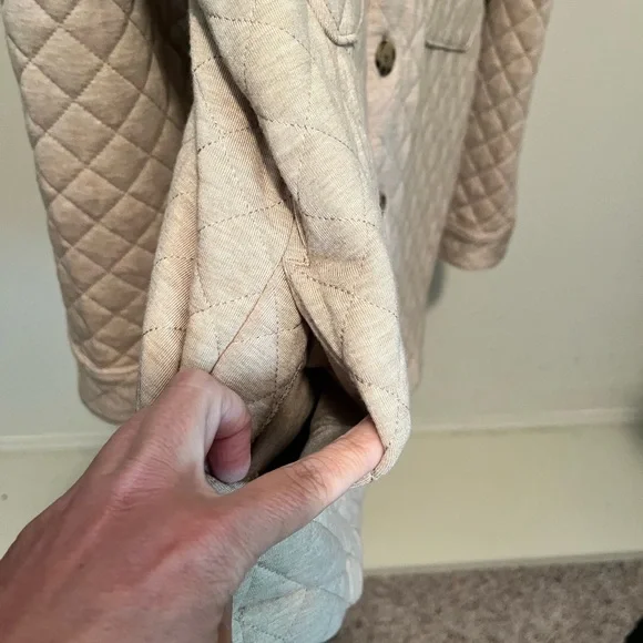 Vineyard Vines Quilted Tan Shacket - Picture 3 of 6